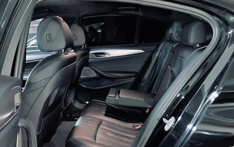 BMW 5 серия, 2018 год, 5 500 000 рублей, 11 фотография