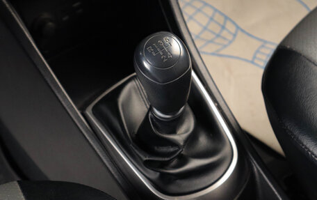 Hyundai Solaris II рестайлинг, 2016 год, 939 000 рублей, 19 фотография