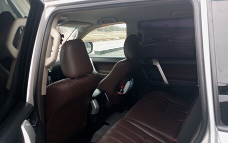 Toyota Land Cruiser Prado 150 рестайлинг 2, 2010 год, 2 500 000 рублей, 12 фотография