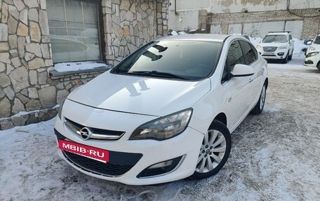 Opel Astra J, 2013 год, 690 000 рублей, 2 фотография