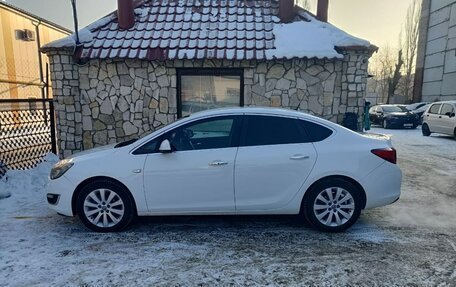 Opel Astra J, 2013 год, 690 000 рублей, 6 фотография