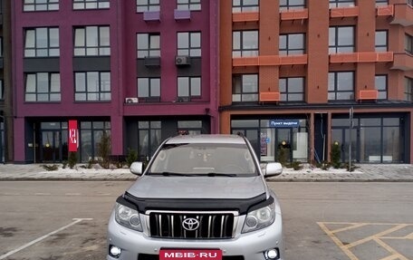 Toyota Land Cruiser Prado 150 рестайлинг 2, 2010 год, 2 500 000 рублей, 4 фотография