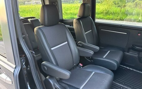 Honda Stepwgn IV, 2016 год, 1 990 000 рублей, 5 фотография