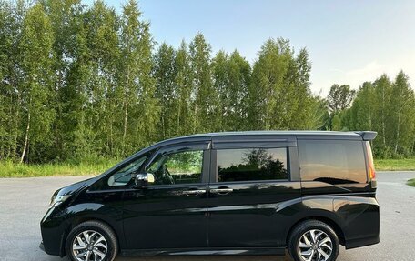 Honda Stepwgn IV, 2016 год, 1 990 000 рублей, 13 фотография