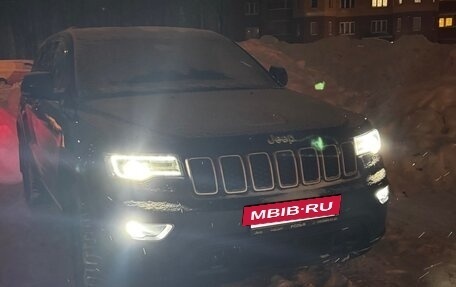 Jeep Grand Cherokee, 2018 год, 3 200 000 рублей, 3 фотография