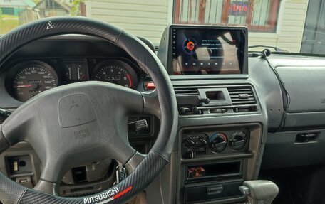 Mitsubishi Pajero III рестайлинг, 1997 год, 790 000 рублей, 3 фотография