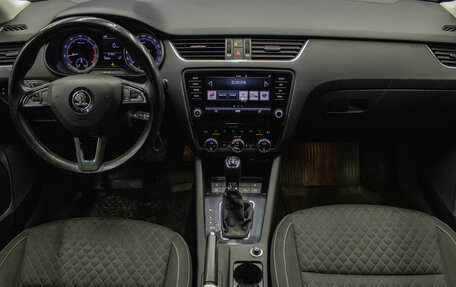 Skoda Octavia, 2017 год, 1 649 000 рублей, 5 фотография