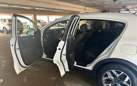KIA Sportage IV рестайлинг, 2020 год, 2 800 000 рублей, 6 фотография