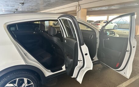 KIA Sportage IV рестайлинг, 2020 год, 2 800 000 рублей, 7 фотография