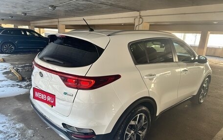 KIA Sportage IV рестайлинг, 2020 год, 2 800 000 рублей, 4 фотография