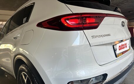 KIA Sportage IV рестайлинг, 2020 год, 2 800 000 рублей, 34 фотография