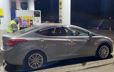 Hyundai Avante, 2011 год, 825 000 рублей, 1 фотография