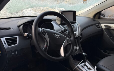 Hyundai Avante, 2011 год, 825 000 рублей, 9 фотография