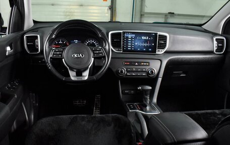 KIA Sportage IV рестайлинг, 2020 год, 2 199 000 рублей, 6 фотография