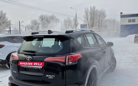 Toyota RAV4, 2017 год, 2 980 000 рублей, 4 фотография
