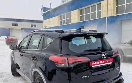 Toyota RAV4, 2017 год, 2 980 000 рублей, 5 фотография