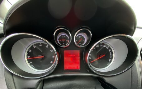 Opel Astra J, 2012 год, 750 000 рублей, 11 фотография