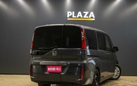 Honda Stepwgn IV, 2018 год, 2 149 000 рублей, 3 фотография