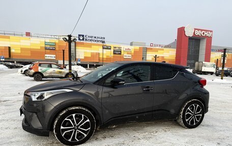 Toyota C-HR I рестайлинг, 2018 год, 2 100 000 рублей, 4 фотография