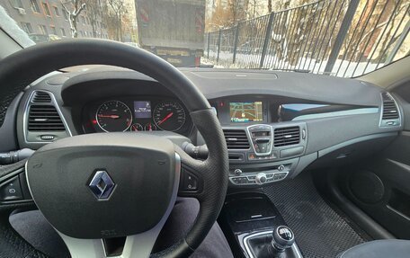 Renault Laguna III рестайлинг, 2010 год, 700 000 рублей, 8 фотография