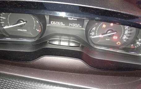 Peugeot 2008 II, 2014 год, 790 000 рублей, 2 фотография