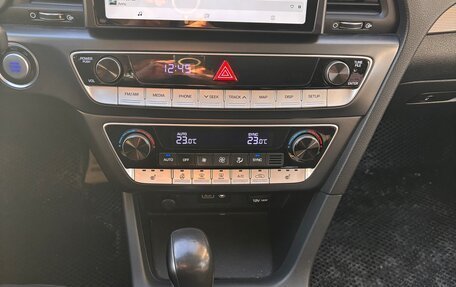 Hyundai Sonata VII, 2017 год, 1 950 000 рублей, 14 фотография