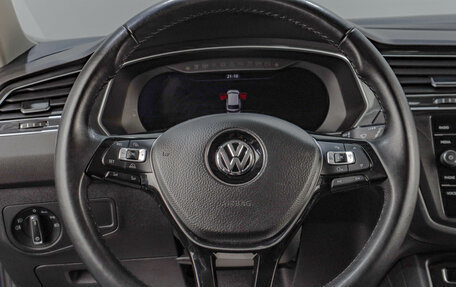 Volkswagen Tiguan II, 2018 год, 2 449 000 рублей, 13 фотография