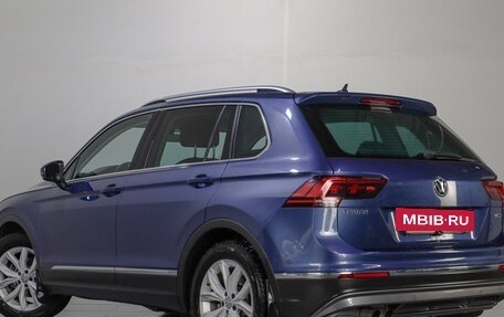 Volkswagen Tiguan II, 2018 год, 2 449 000 рублей, 5 фотография