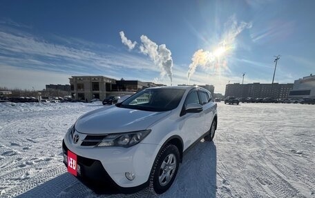 Toyota RAV4, 2014 год, 1 990 000 рублей, 6 фотография