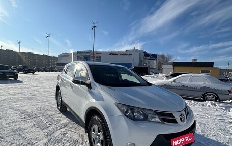 Toyota RAV4, 2014 год, 1 990 000 рублей, 3 фотография