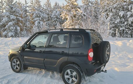 Chevrolet Niva I рестайлинг, 2018 год, 1 400 000 рублей, 4 фотография