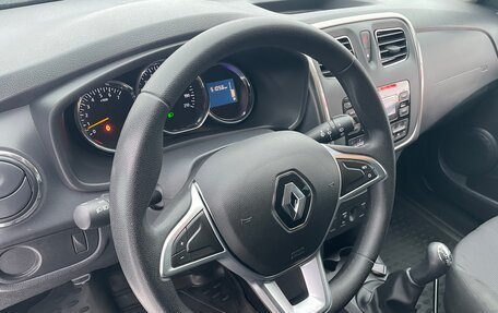 Renault Sandero II рестайлинг, 2018 год, 11 фотография