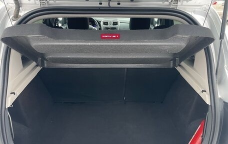 Renault Sandero II рестайлинг, 2018 год, 22 фотография