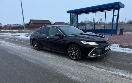 Toyota Camry, 2018 год, 2 700 000 рублей, 3 фотография