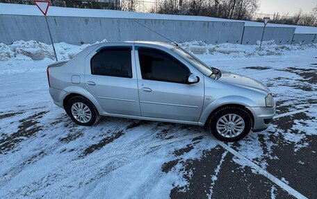 Renault Logan I, 2012 год, 600 000 рублей, 3 фотография