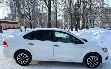 Volkswagen Polo VI (EU Market), 2014 год, 725 000 рублей, 3 фотография
