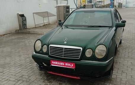 Mercedes-Benz E-Класс, 1996 год, 350 000 рублей, 1 фотография
