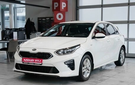 KIA cee'd III, 2019 год, 1 990 000 рублей, 1 фотография