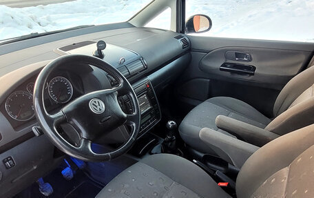 Volkswagen Sharan I рестайлинг, 2006 год, 1 080 000 рублей, 19 фотография