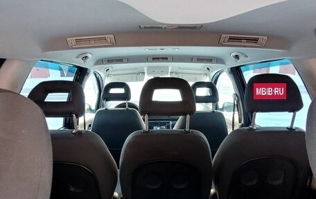 Volkswagen Sharan I рестайлинг, 2006 год, 1 080 000 рублей, 26 фотография