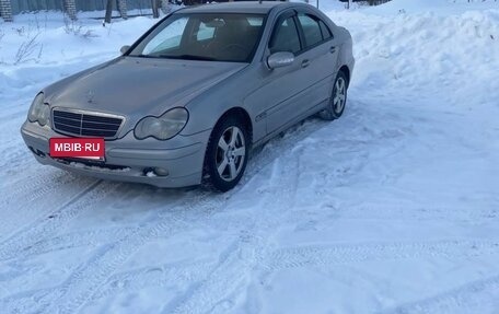 Mercedes-Benz C-Класс, 2004 год, 630 000 рублей, 5 фотография