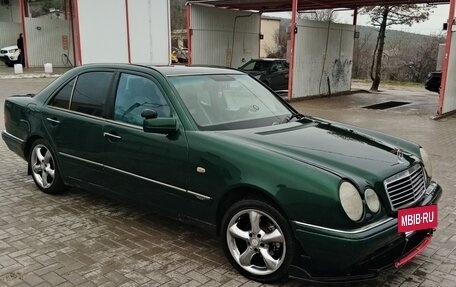 Mercedes-Benz E-Класс, 1996 год, 350 000 рублей, 2 фотография