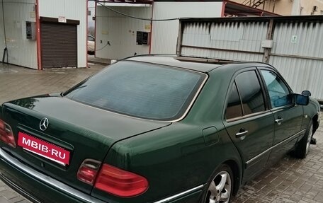 Mercedes-Benz E-Класс, 1996 год, 350 000 рублей, 5 фотография