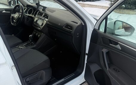 Volkswagen Tiguan II, 2017 год, 2 200 000 рублей, 10 фотография