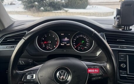 Volkswagen Tiguan II, 2017 год, 2 200 000 рублей, 6 фотография