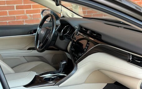 Toyota Camry, 2018 год, 3 000 050 рублей, 12 фотография