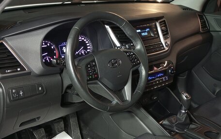 Hyundai Tucson III, 2016 год, 1 800 000 рублей, 7 фотография