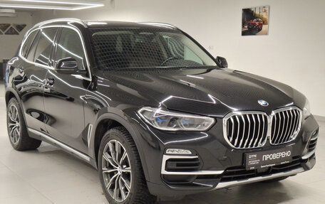 BMW X5, 2019 год, 6 250 000 рублей, 3 фотография