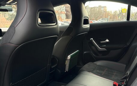 Mercedes-Benz CLA, 2022 год, 4 000 000 рублей, 5 фотография