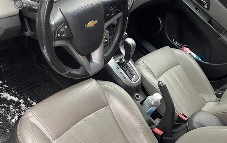 Chevrolet Cruze II, 2012 год, 950 000 рублей, 7 фотография